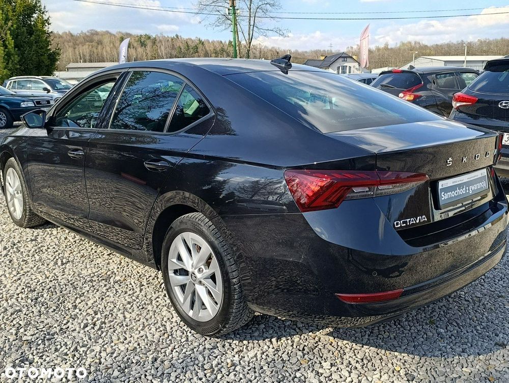 Skoda Octavia 1.5 TSI ACT Ambition - 8