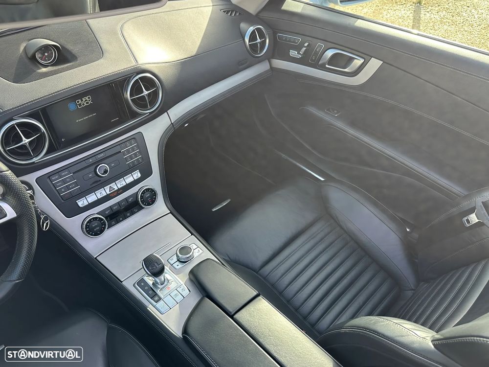 Mercedes-Benz SL 400 9G-TRONIC - 23