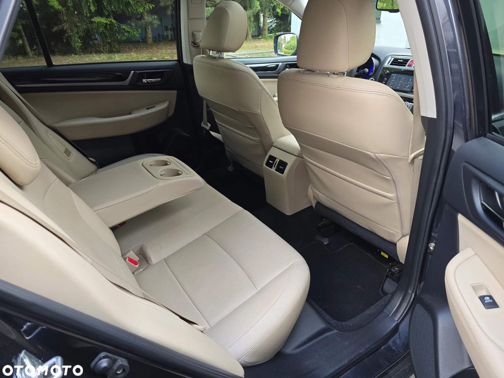Subaru Outback Legacy 2.0 D Comfort SPO AT - 11