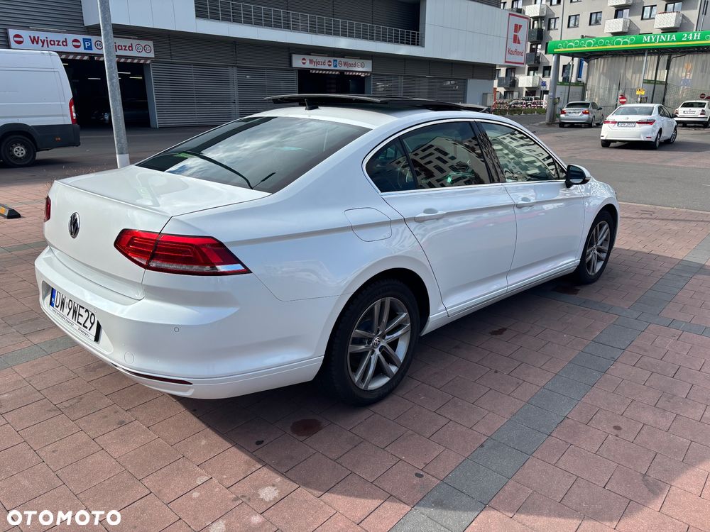 Volkswagen Passat - 14