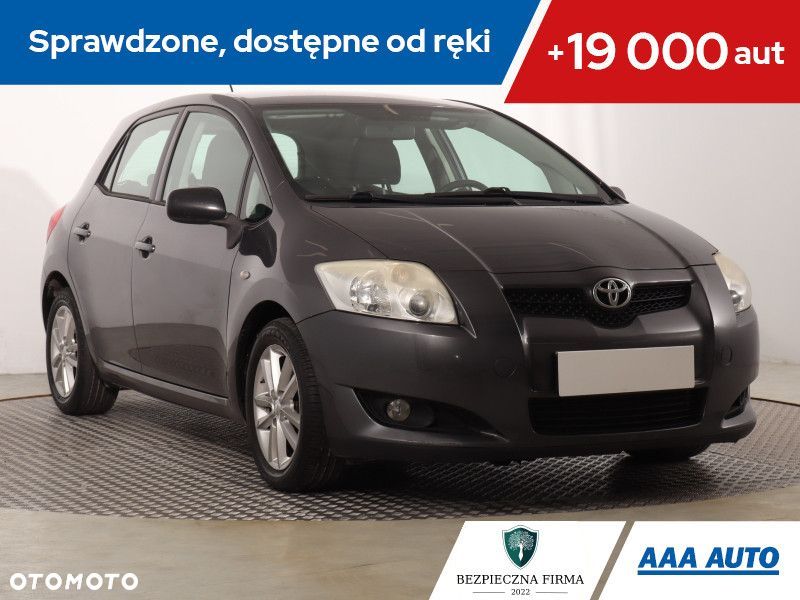 Toyota Auris - 2