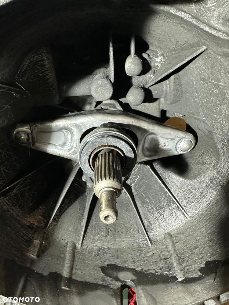 BMW Seria 3 318i - 14