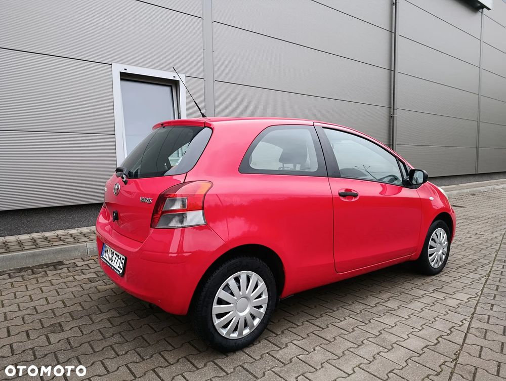 Toyota Yaris 1.0 VVT-i - 11