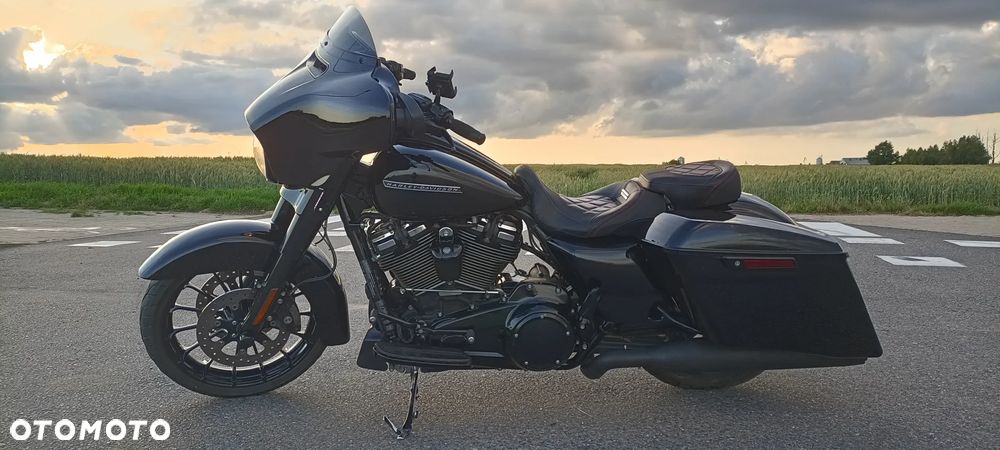 Harley-Davidson Touring Street Glide - 3