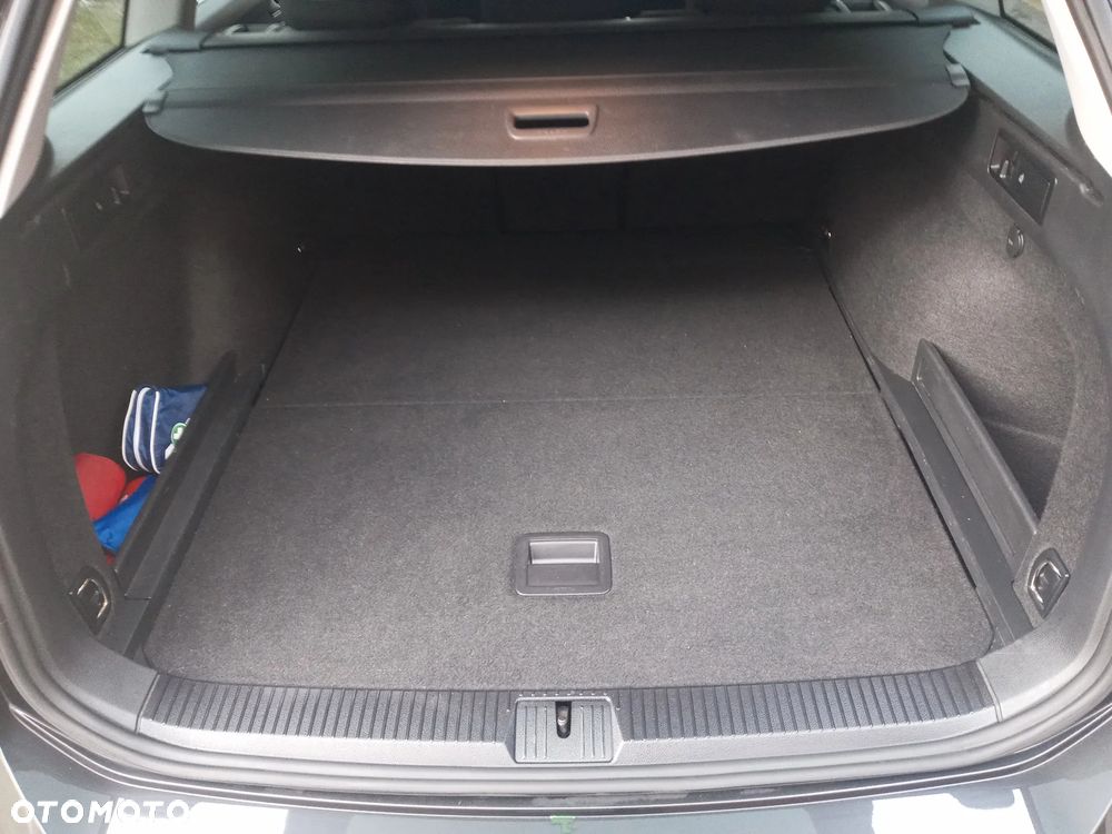 Volkswagen Passat 2.0 TSI Business DSG - 35