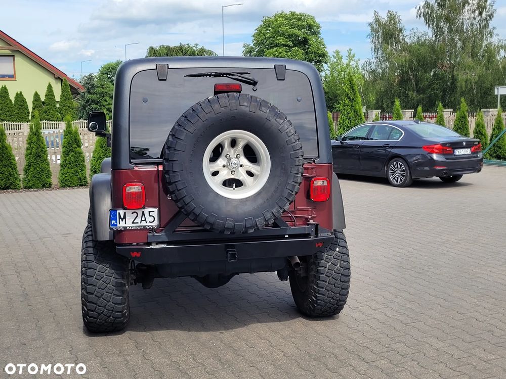 Jeep Wrangler - 11