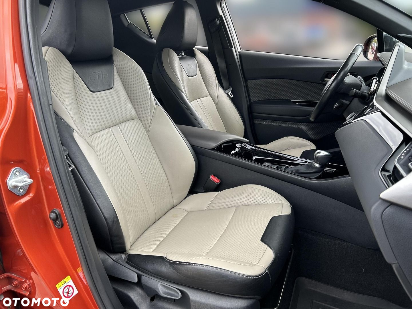 Toyota C-HR 2.0 Hybrid Premiere Edition - 10
