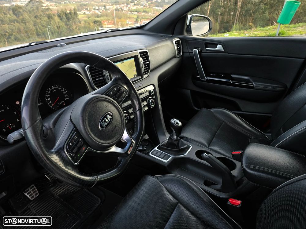 Kia Sportage 2.0 CRDI ISG GT Line - 17