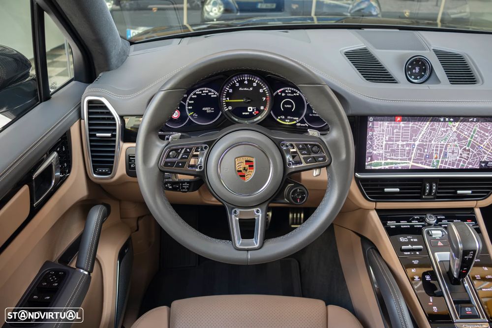 Porsche Cayenne Turbo S E-Hybrid — fotografia 18