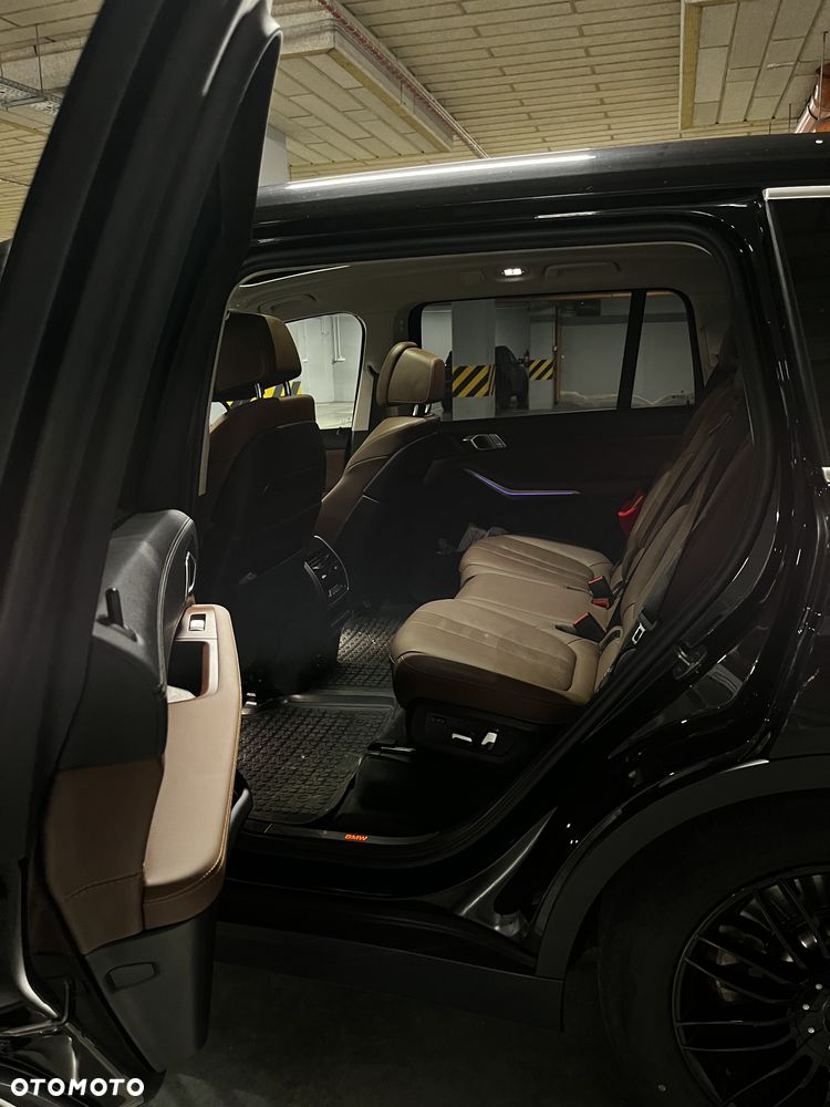 BMW X7 - 22