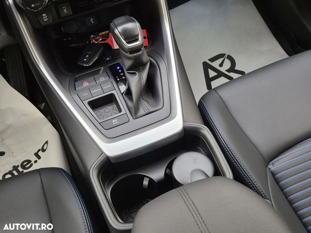 Toyota RAV4 2.5 Hybrid VVT-iE 4x2 Dynamic - 23