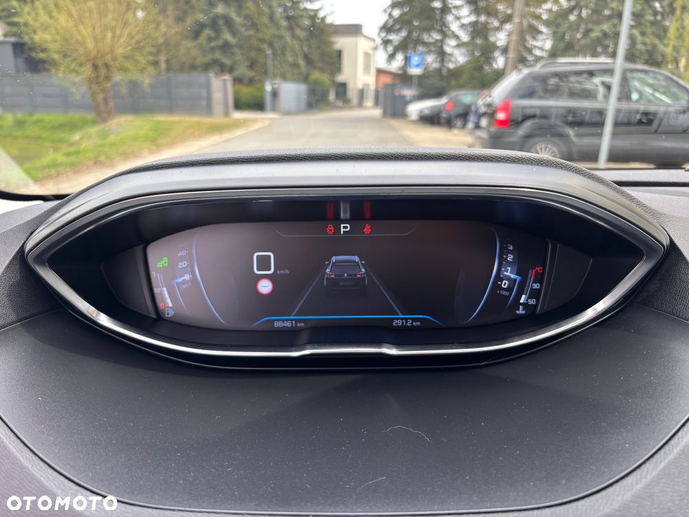 Peugeot 5008 BlueHDi 130 EAT8 Allure - 22