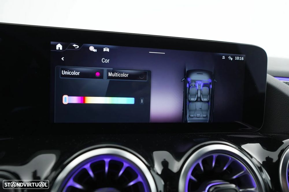 Mercedes-Benz GLA 180 d AMG Line - 17