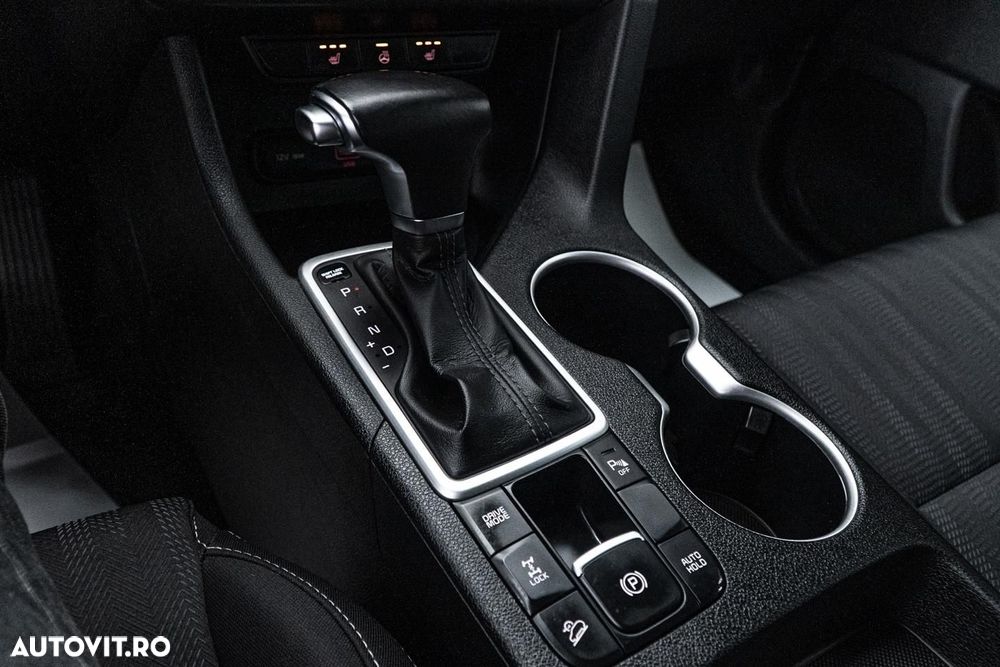 Kia Sportage 1.6 CRDI AWD Eco-Dynamics+ (48V M-H) DCT PLATINUM - 18