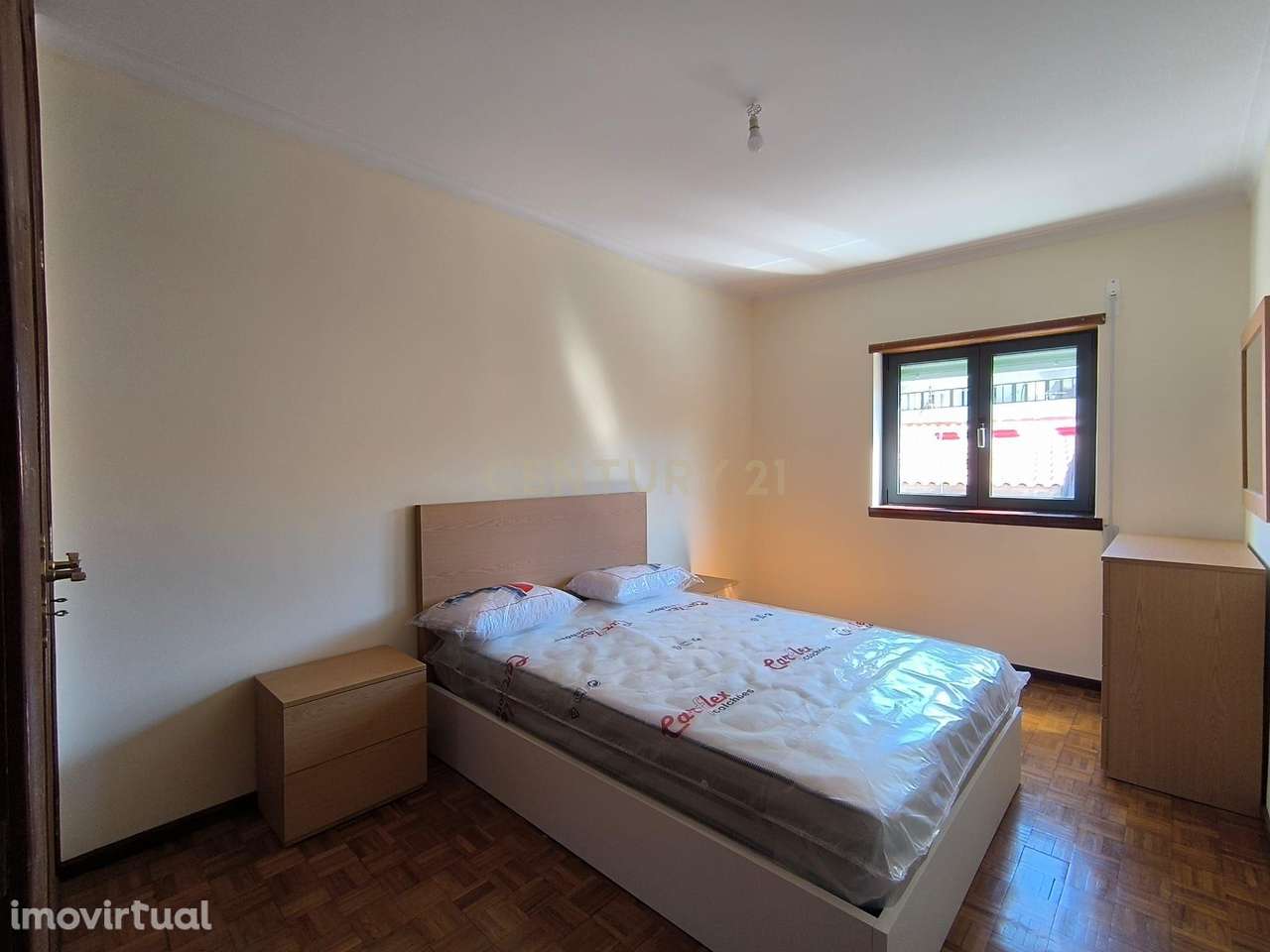 Apartamento T2 no Centro de Bragança - Grande imagem: 5/25