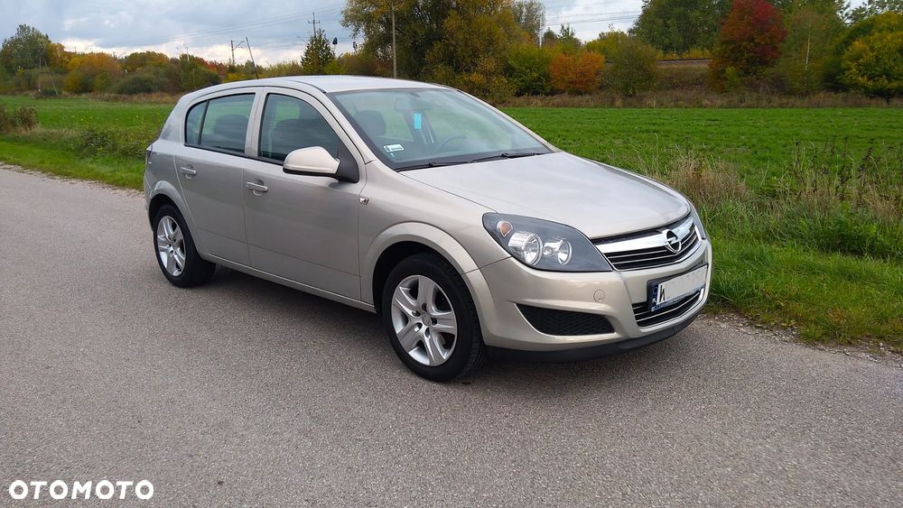 Opel Astra 1.4 Enjoy - 1
