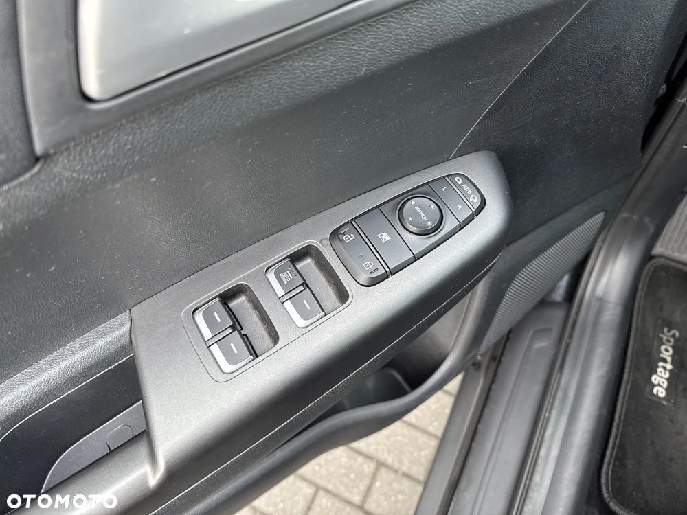Kia Sportage 1.6 GDI M 2WD - 23