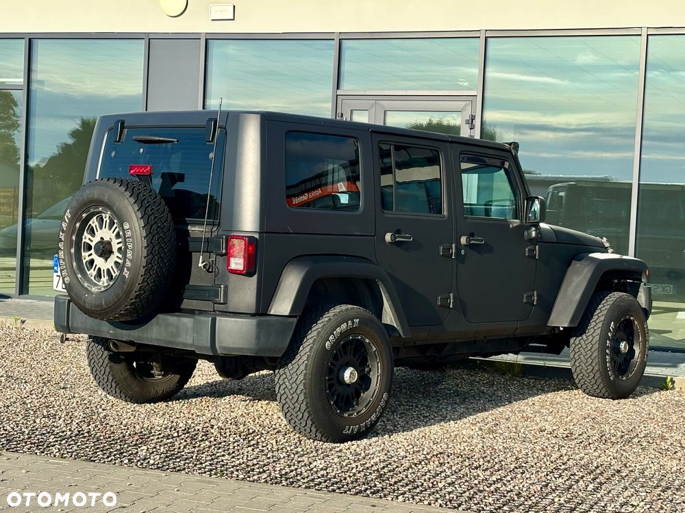 Jeep Wrangler - 10