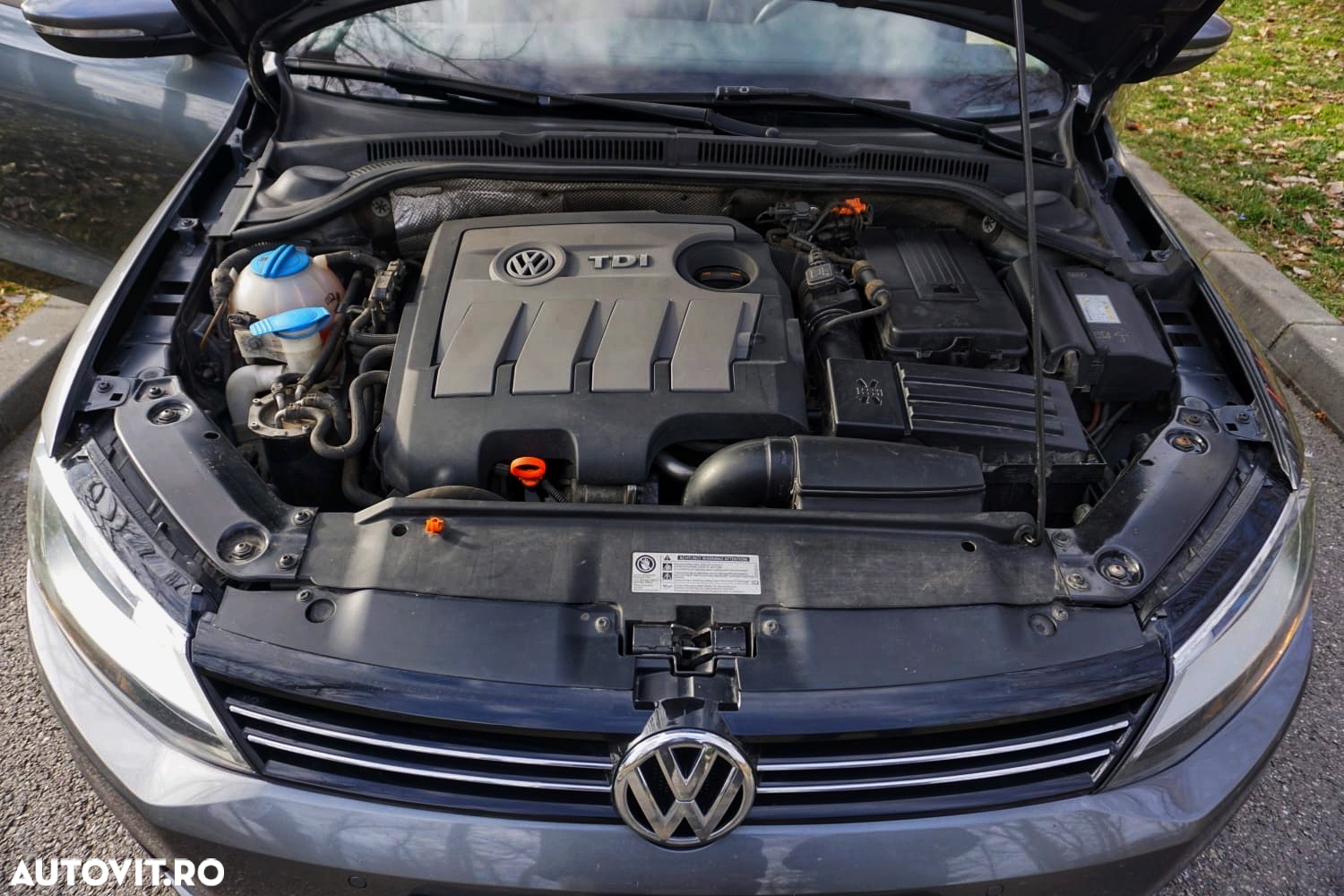 Volkswagen Jetta - 3