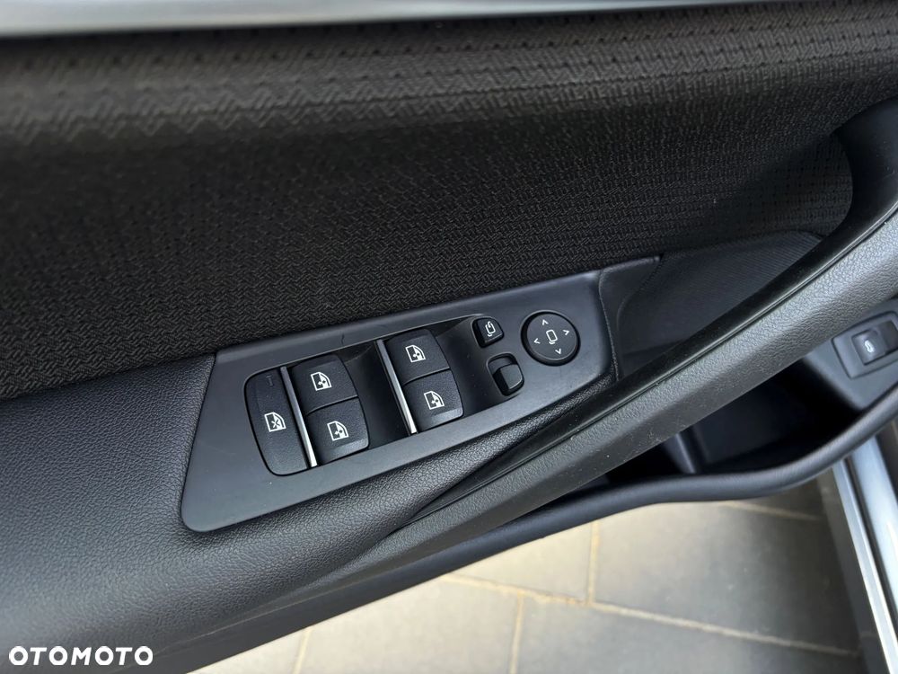 BMW Seria 5 520d - 35