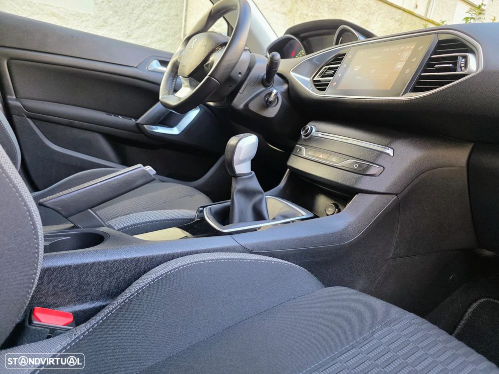 Peugeot 308 SW 1.6 BlueHDi Style - 42