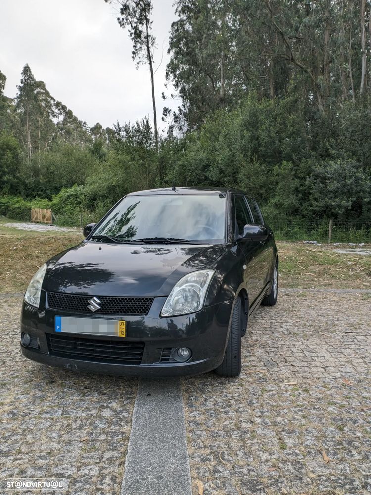 Suzuki Swift 1.3 16V GL - 2