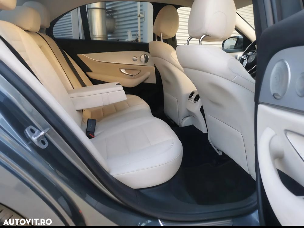 Mercedes-Benz E - 17