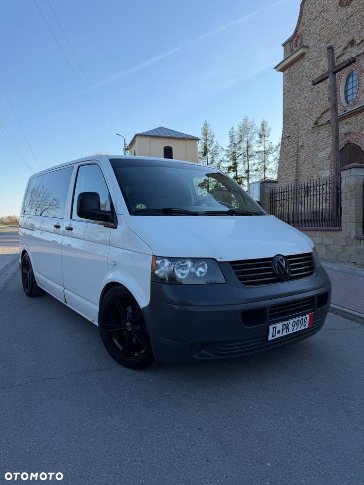 Volkswagen Transporter - 1