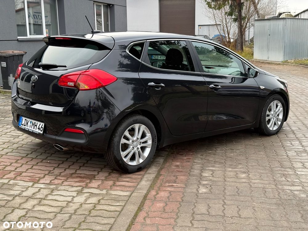 Kia Ceed 1.6 GDI Dream Team Edition - 7