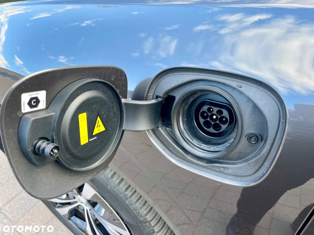 Volvo XC 60 T6 Plug-In Hybrid AWD Inscription - 35