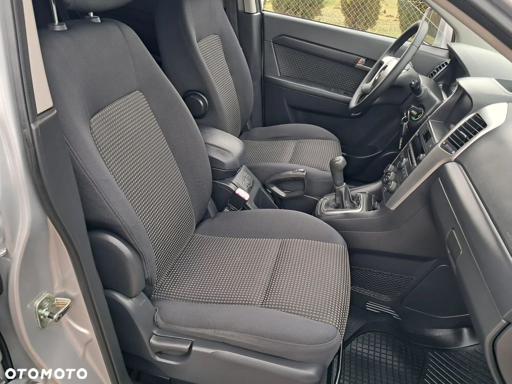 Chevrolet Captiva 2.4 2WD 5 Sitzer LS - 18