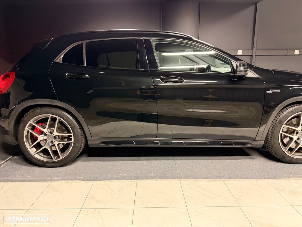 Mercedes-Benz GLA 45 AMG 4-Matic - 9