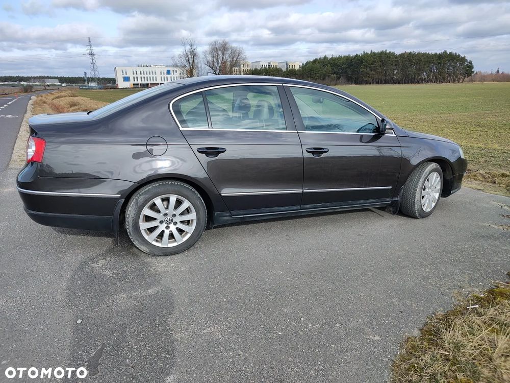 Volkswagen Passat 1.8 TSI Comfortline DSG - 4