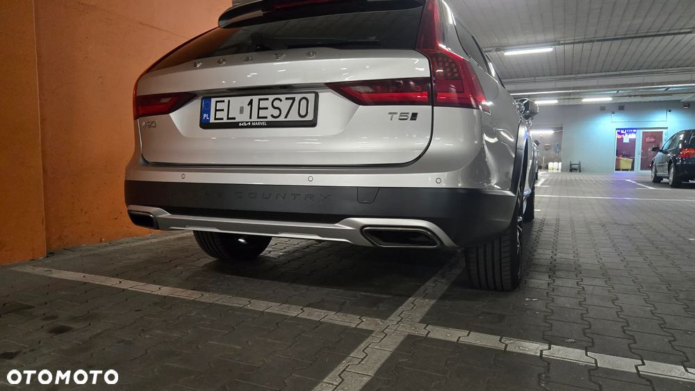 Volvo V90 Cross Country T5 AWD Pro - 29