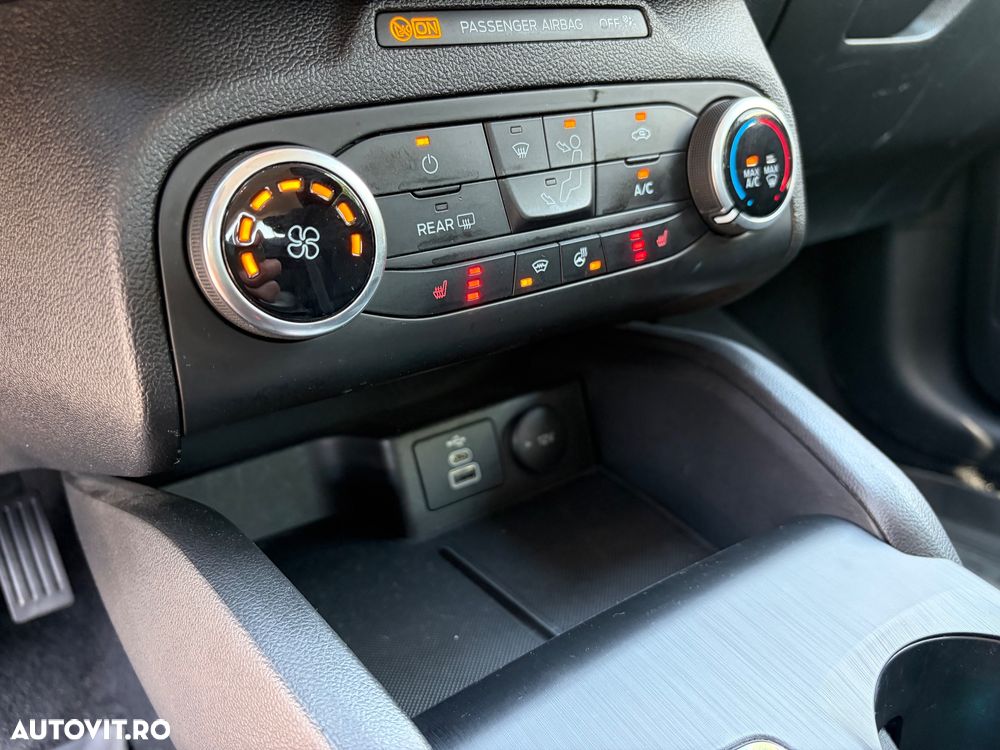 Ford Focus 1.5 EcoBlue Titanium - 23