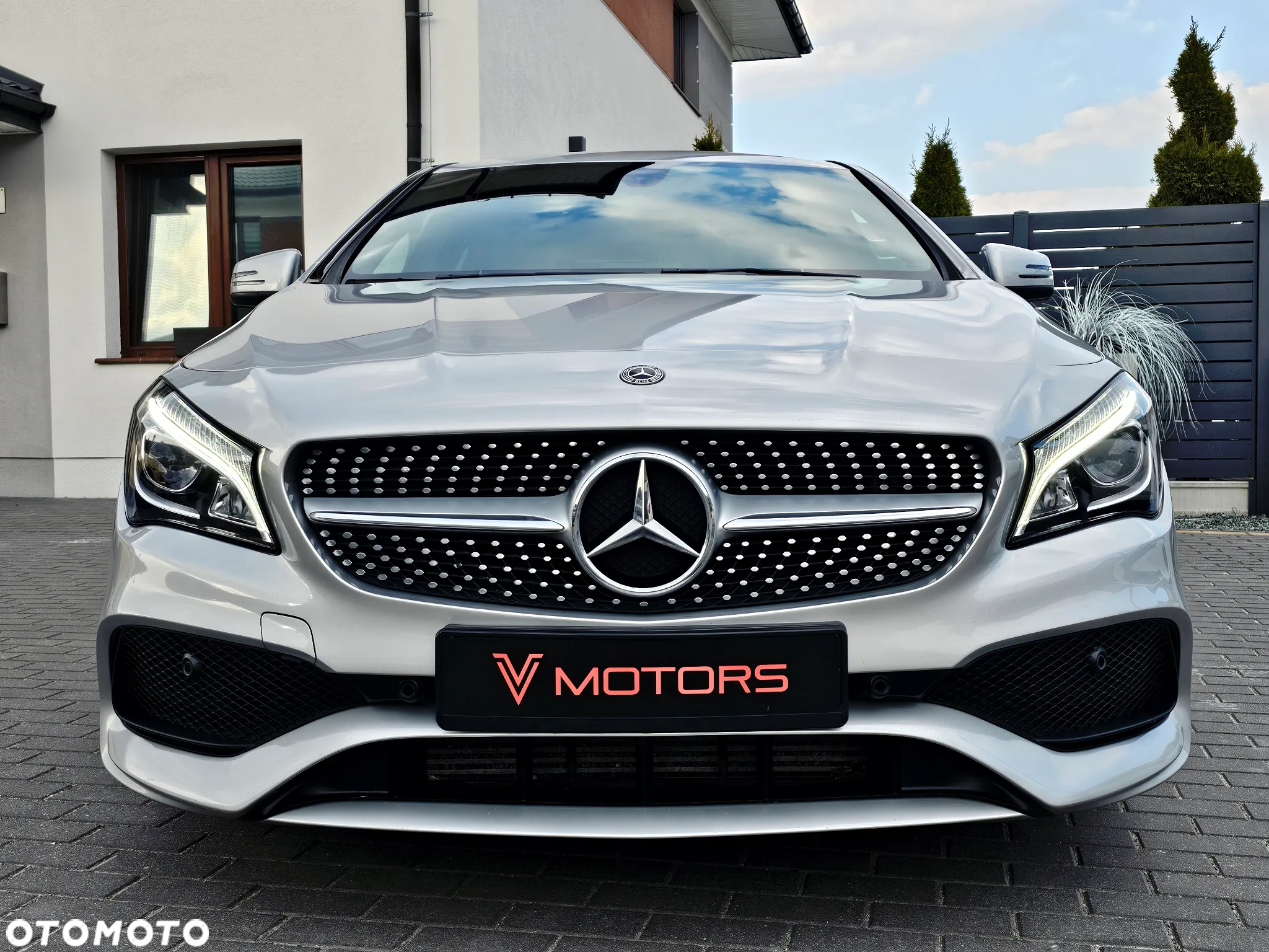 Mercedes-Benz CLA Shooting Brake 180 d 7G-DCT AMG Line - 11