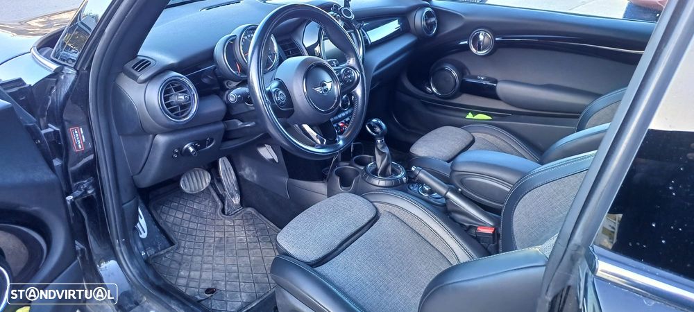 MINI 3 Portas Cooper D Aut. - 8