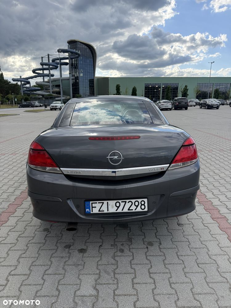 Opel Astra - 2