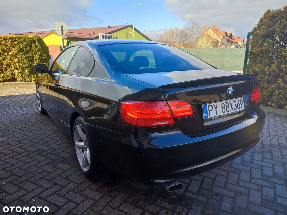 BMW Seria 3 320i M Sport Edition - 10