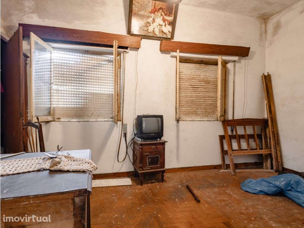 Moradia T3 com espaço exterior, bons acessos e excelente localização. - Grande imagem: 5/22