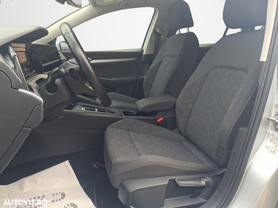 Volkswagen Golf - 9