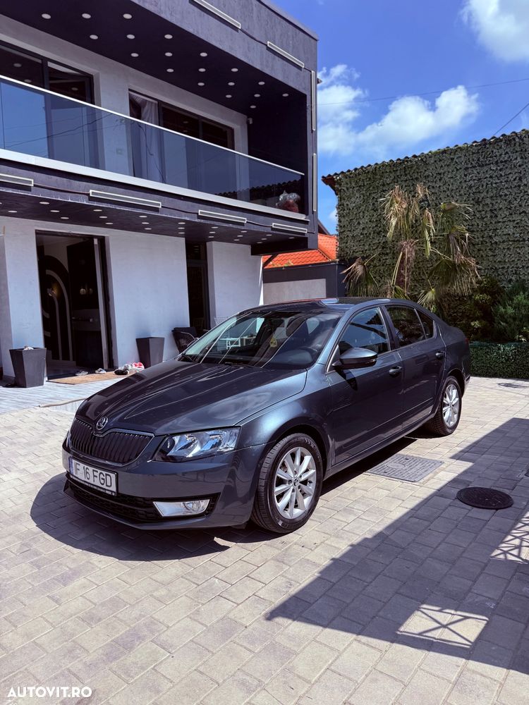 Skoda Octavia 2.0 TDI DSG 4X4 Ambition - 3