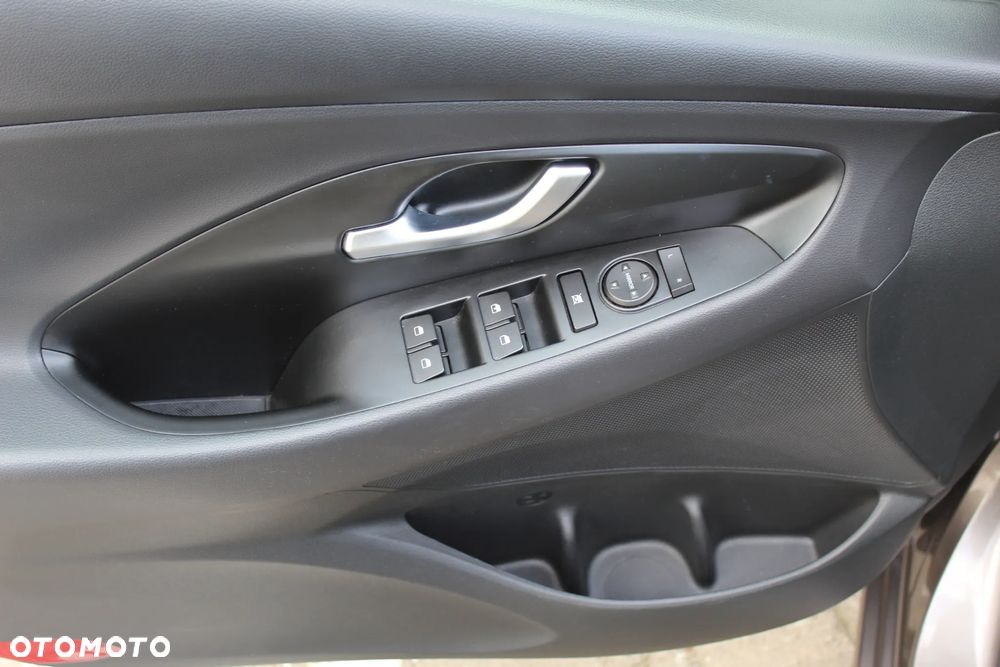 Hyundai i30 1.0 T-GDI Modern DCT - 10