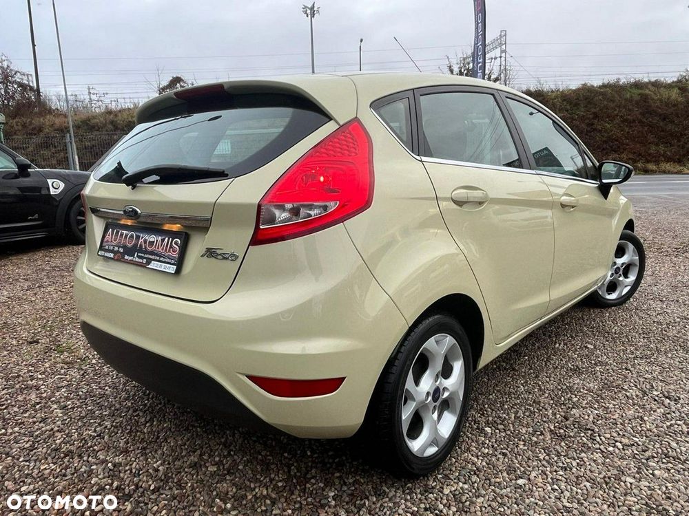 Ford Fiesta 1.25 Ambiente EU5 - 15