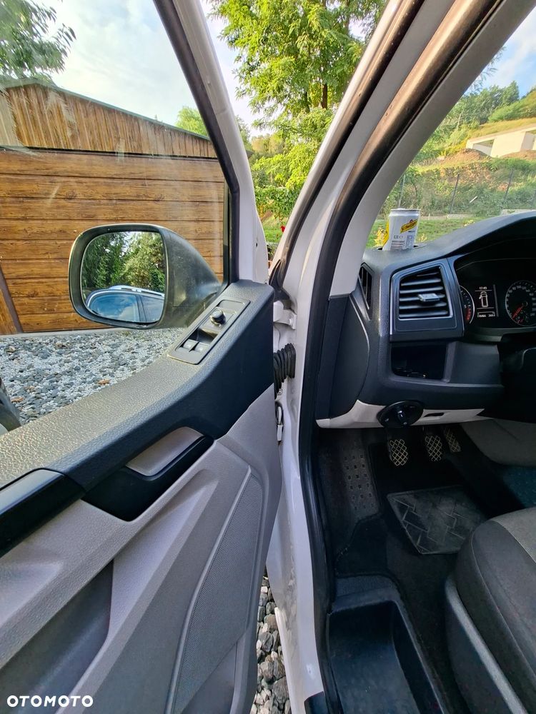 Volkswagen Transporter - 12
