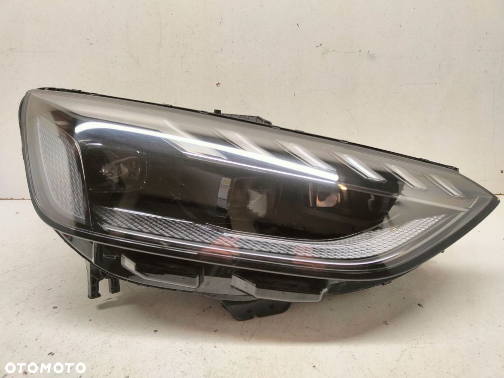 audi a4 rs4 8w0 matrix led lampa prawy przód 8w0941036j - 1