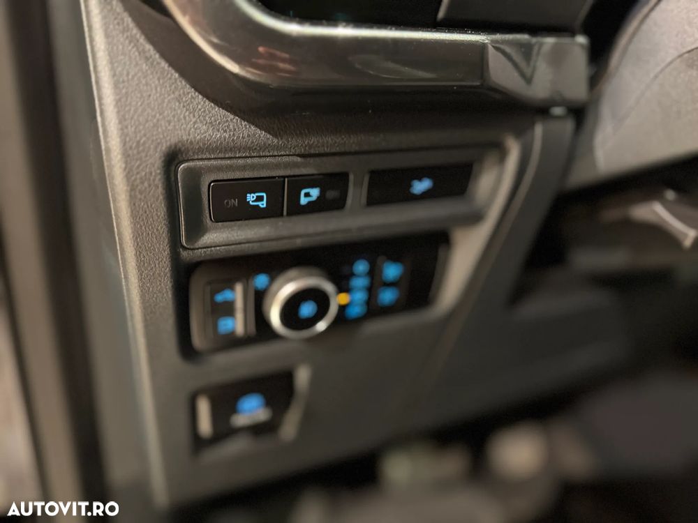 Ford F150 SuperCrew 3.5L PowerBoost Hybrid - 29