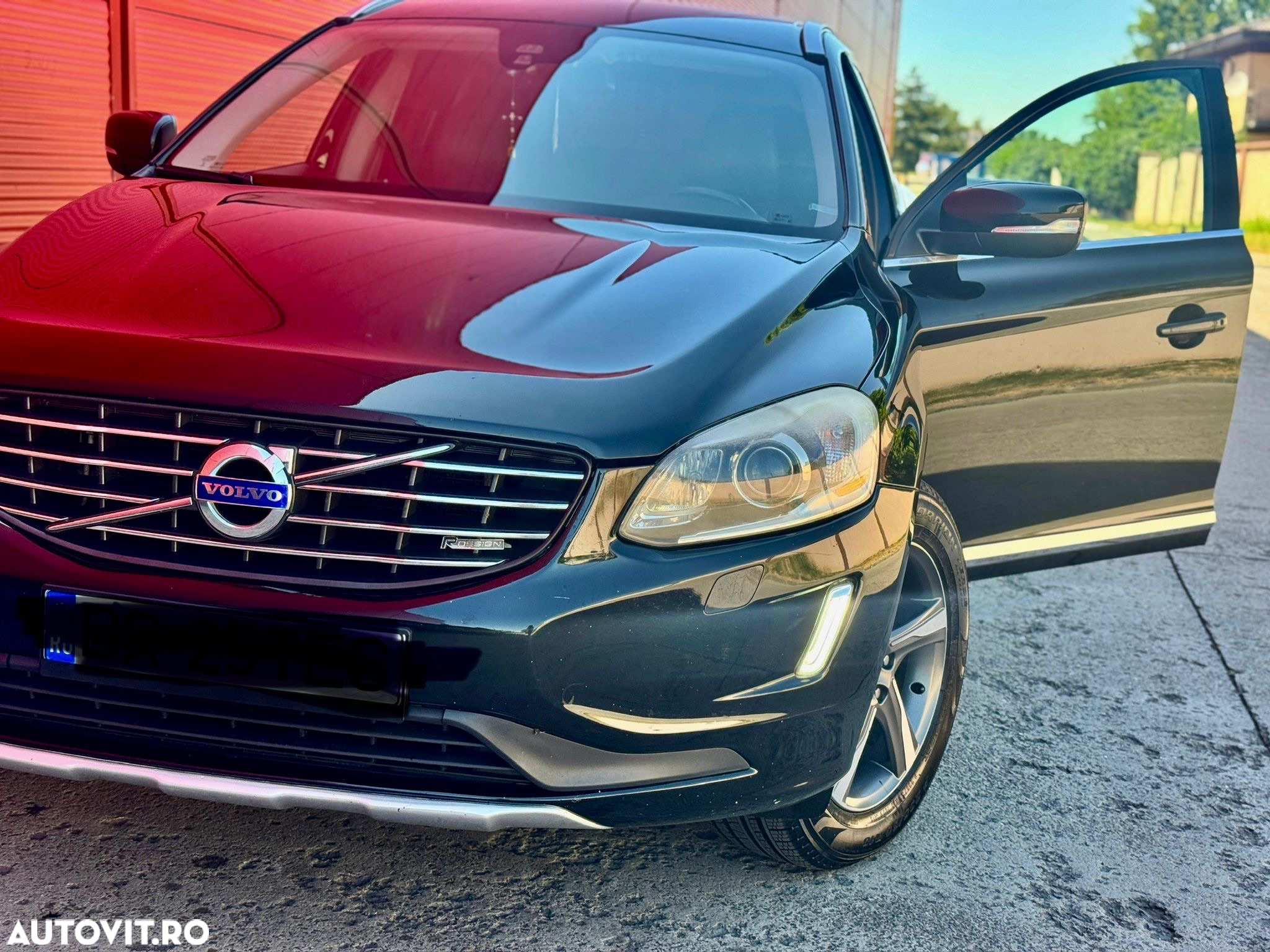 Volvo XC 60 D4AWD R-Design - 9
