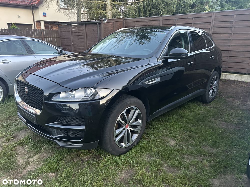 Jaguar F-Pace 20d AWD R-Sport - 11