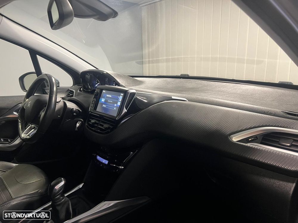 Peugeot 2008 1.2 VTi Allure - 16